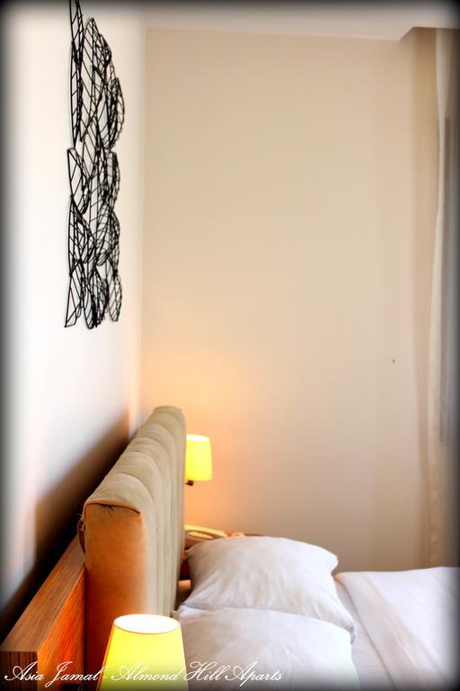 Almond Hill Aparthotel Istanbul Exteriör bild