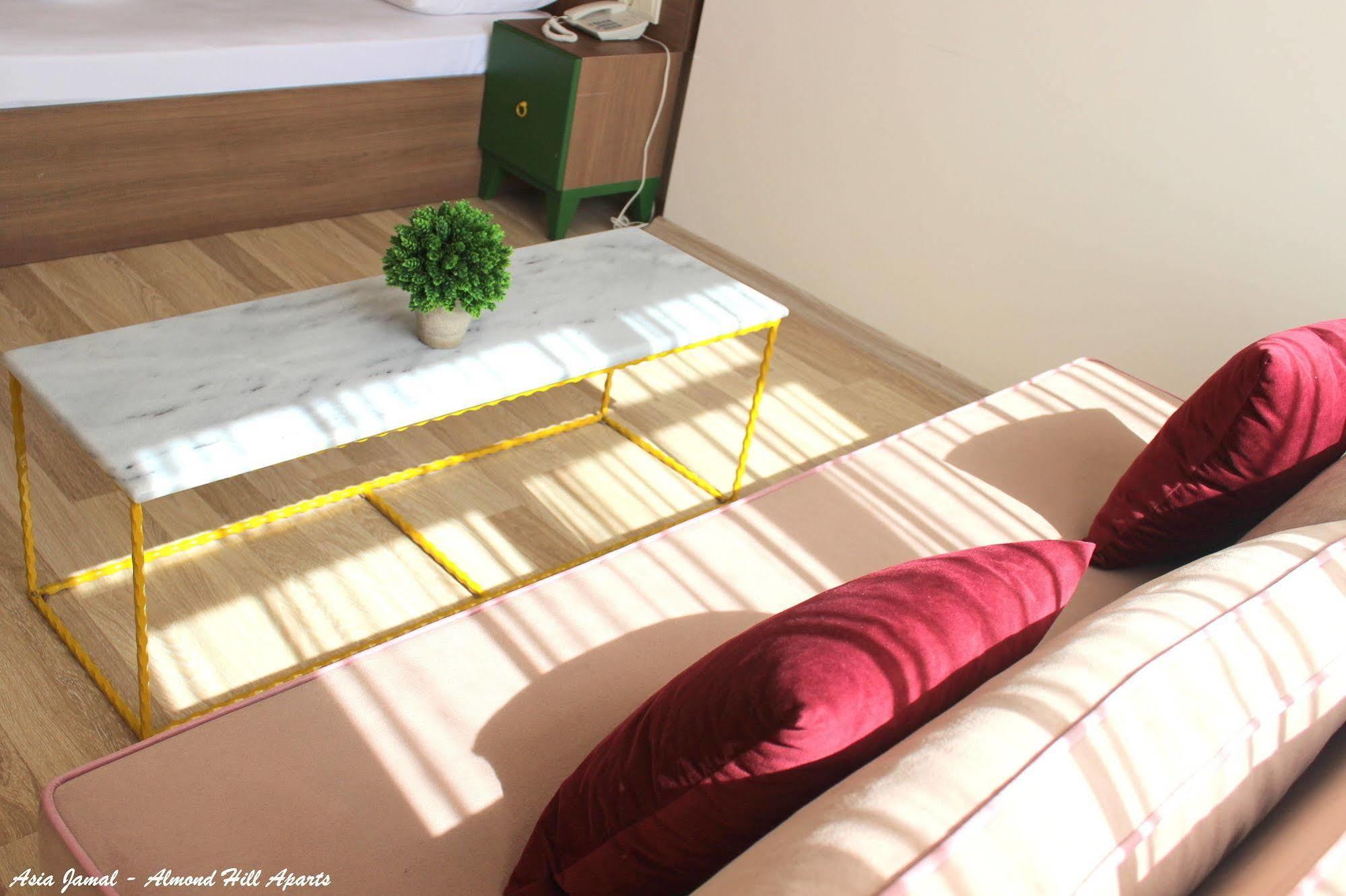 Almond Hill Aparthotel Istanbul Exteriör bild