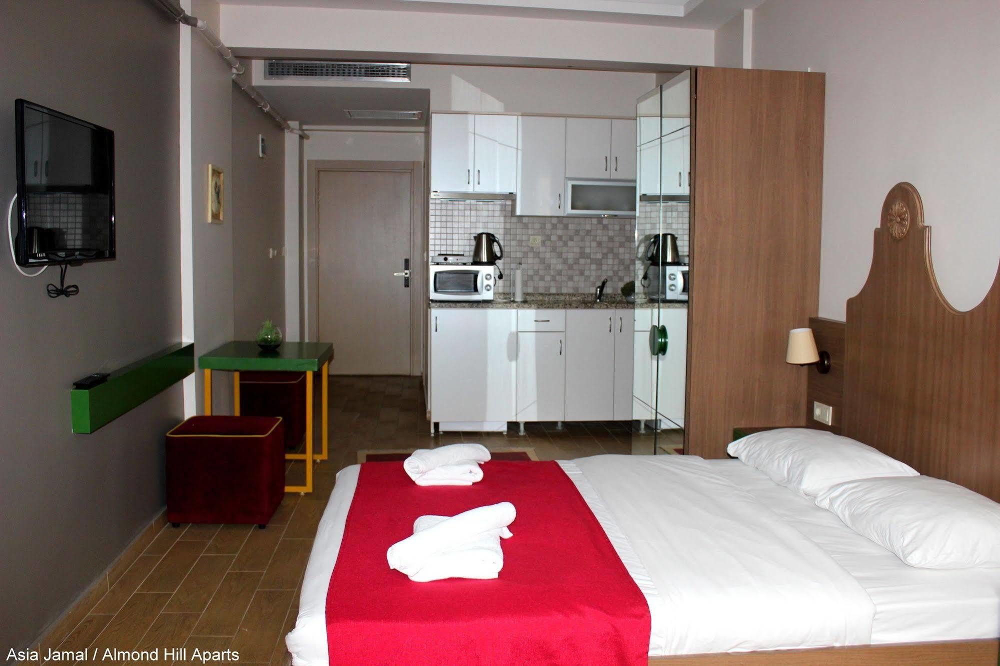 Almond Hill Aparthotel Istanbul Exteriör bild