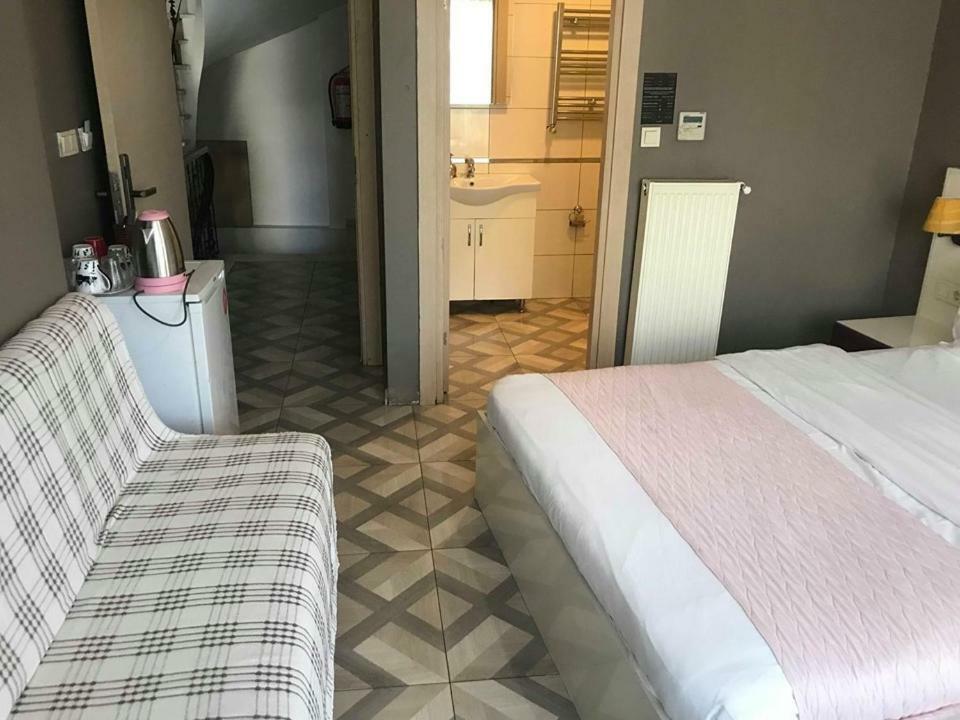 Almond Hill Aparthotel Istanbul Exteriör bild